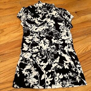 Vintage Express Black and White Flutter Sleeve Sheath Blouse